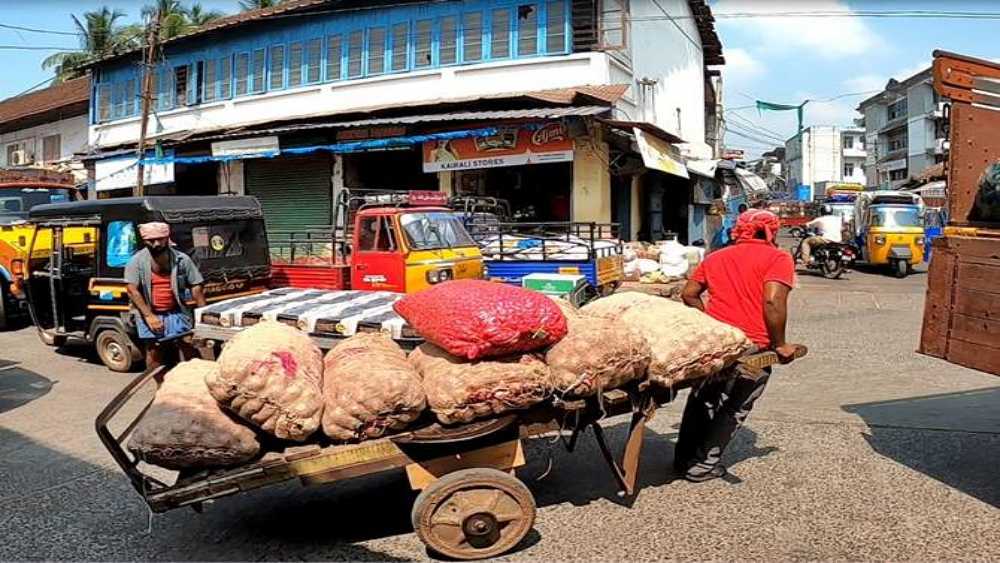 Valiyangadi Market Calicut Tour