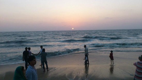 Tyndis guest shooting travel video at Calicut Beach